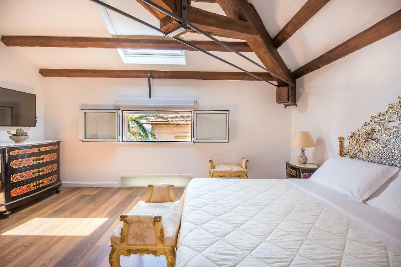 B&B Villa Liberty Sul Mare Palermo 2*,  Italien