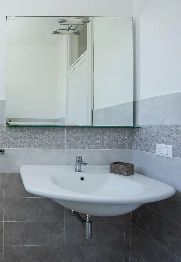 B&B Villa Liberty Sul Mare 팔레르모 2*,